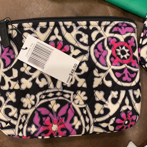 Vera Bradley cosmetics make up bags. Scroll Medallion print with black leather - Picture 9 of 12